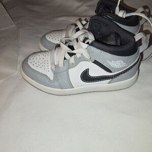 Nike Kids' White and Gray Sneakers